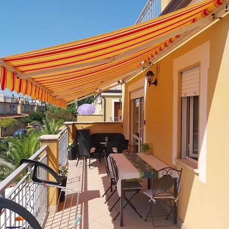 Apartment Beach Club Sonia F Pizzo (Calabria)